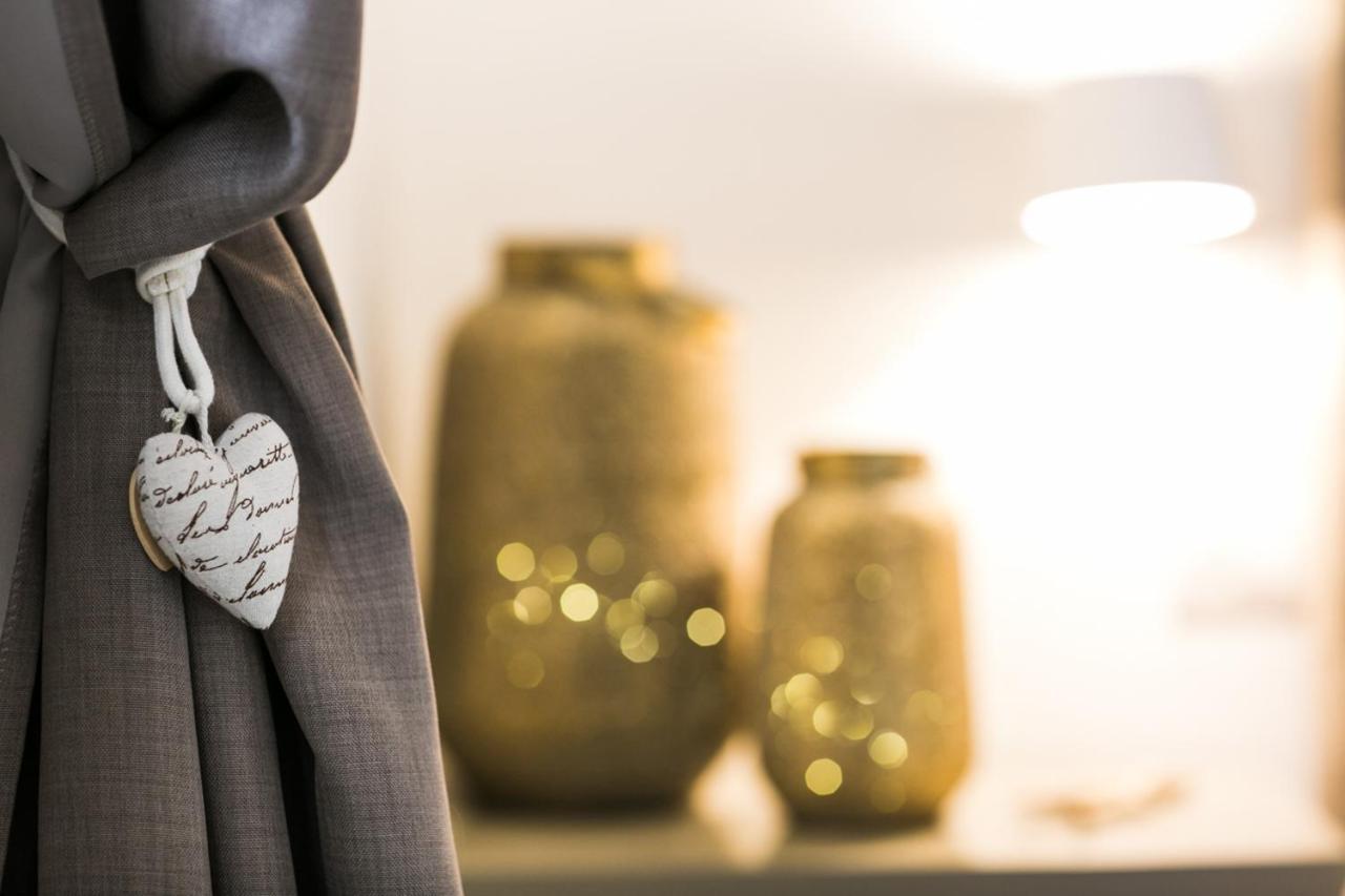 Vicolo Fabbri Appartamenti モンテファルコ エクステリア 写真