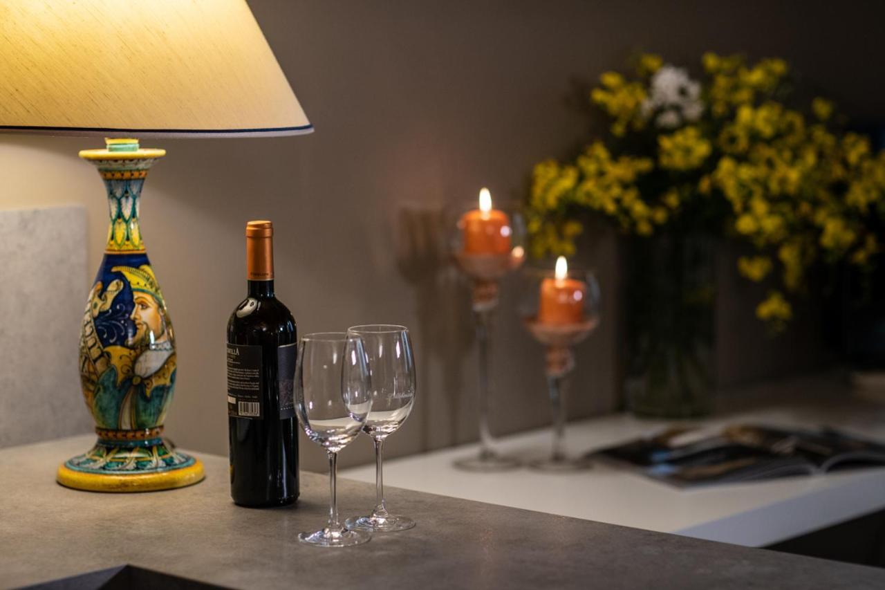 Vicolo Fabbri Appartamenti モンテファルコ エクステリア 写真